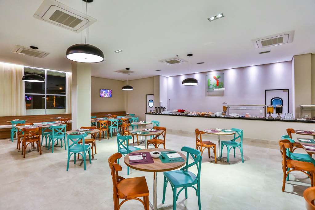 Summit Suites Hotel Pindamonhangaba Restaurant photo